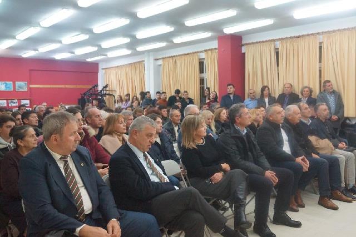 Ο Δήμος Ζίτσας βράβευσε τους αριστούχους μαθητές των Γυμνασίων και Λυκείων